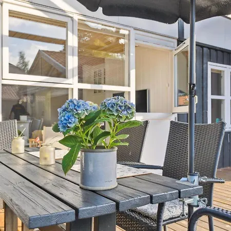 Findus - 350m From The Sea In Lolland- Falster And Mon By Interhome *